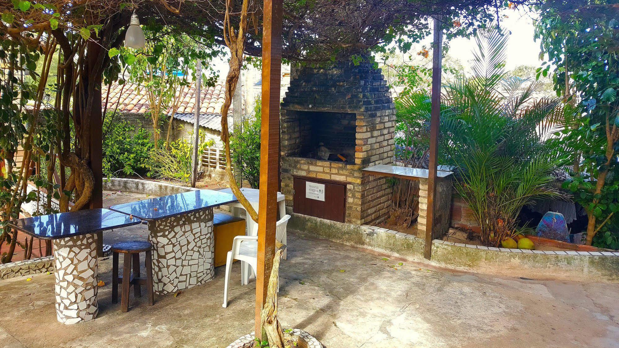 Media Veronica Hostel Suites Pipa Arês Exterior foto